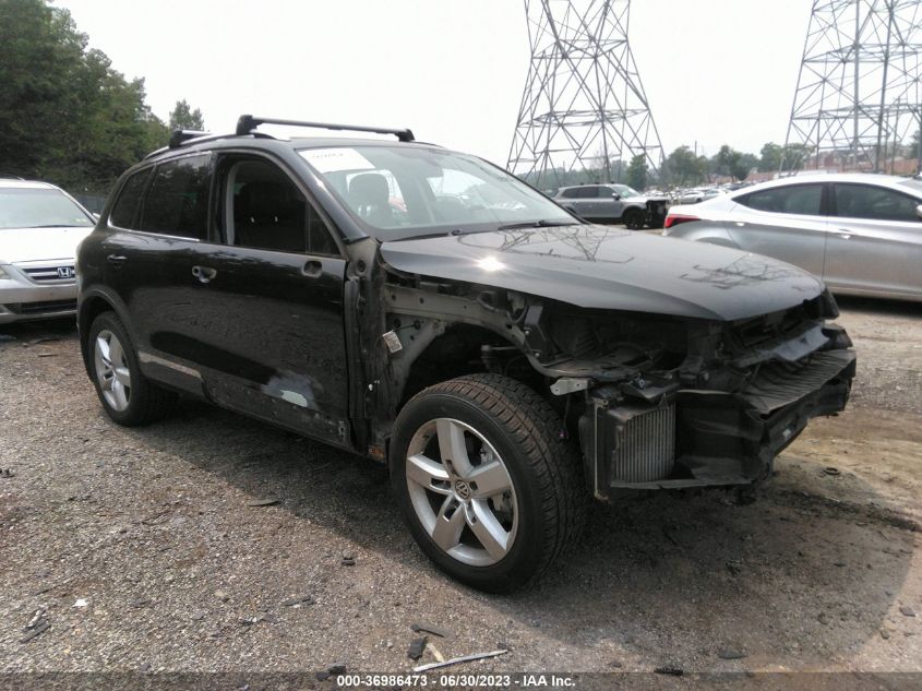 2013 VOLKSWAGEN TOUAREG LUX - WVGEP9BP8DD005893