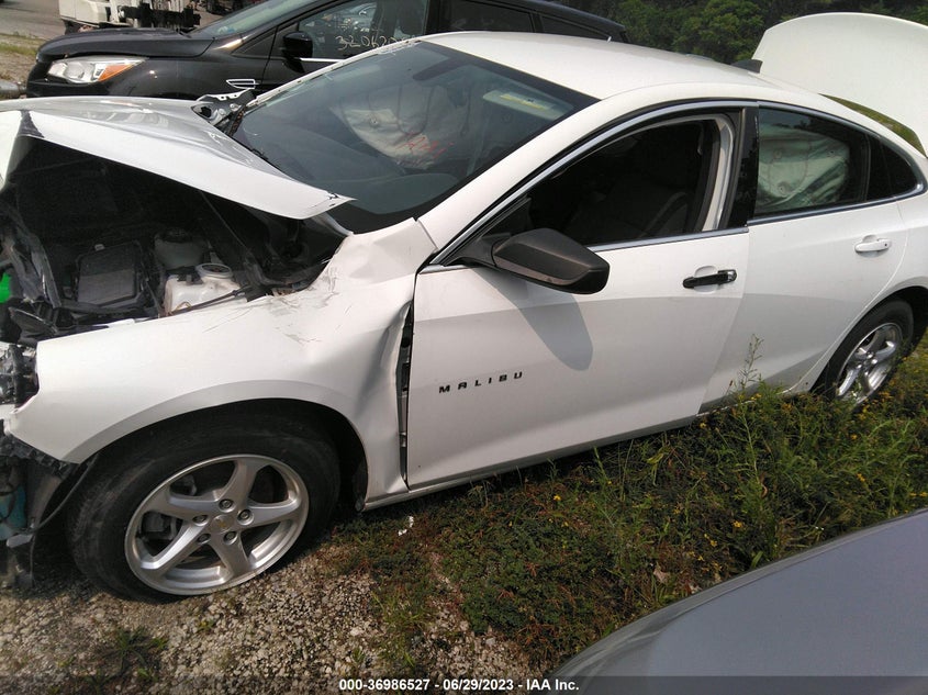 VIN 1G1ZC5ST1JF286483 2018 CHEVROLET MALIBU LS