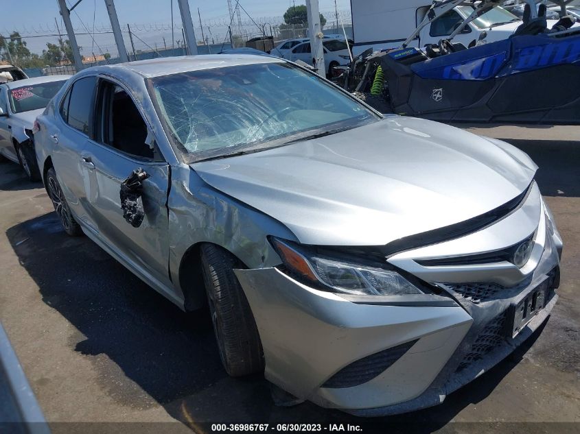 2018 TOYOTA CAMRY SE - JTNB11HK4J3040059