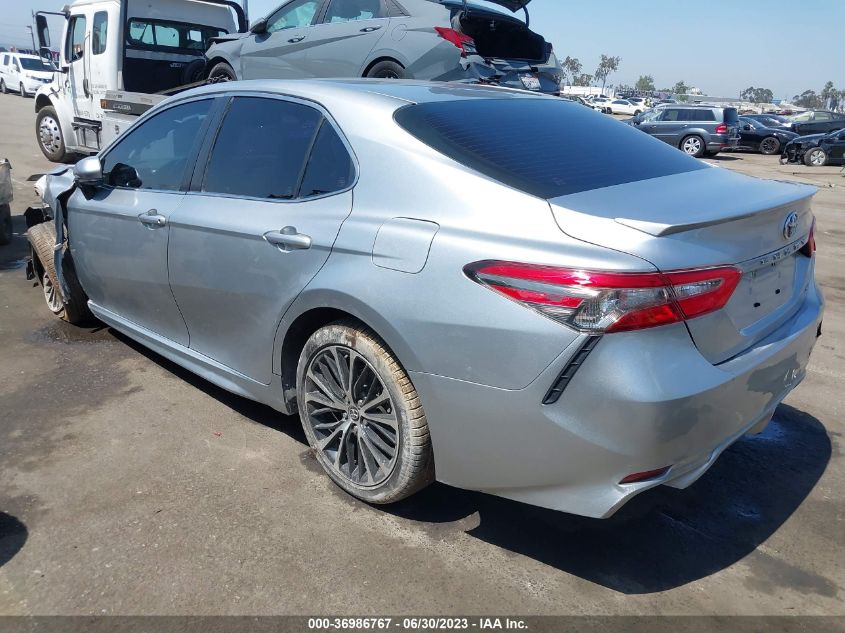 2018 TOYOTA CAMRY SE - JTNB11HK4J3040059