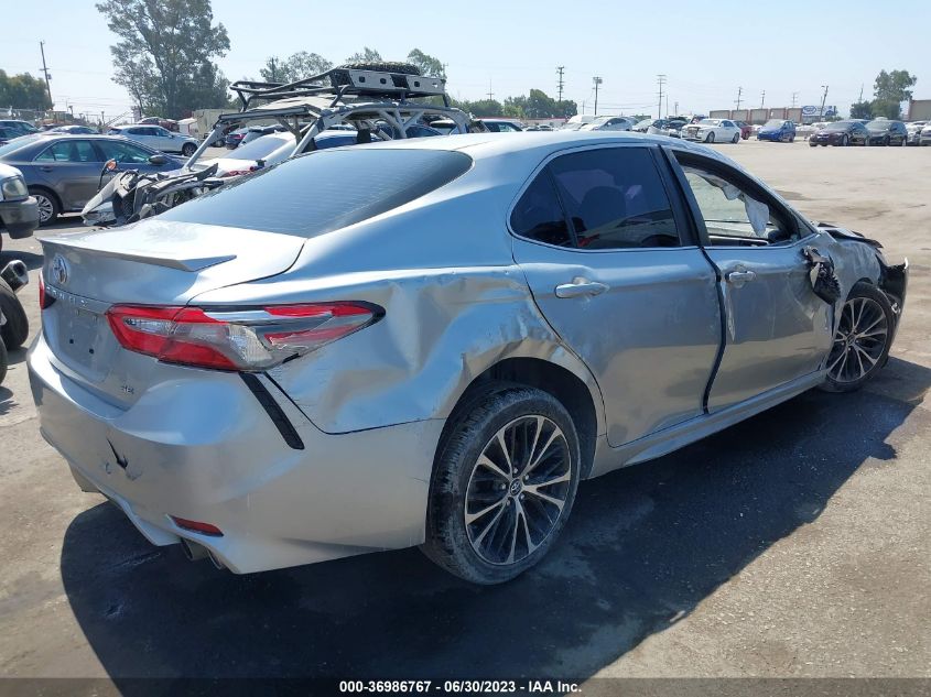 2018 TOYOTA CAMRY SE - JTNB11HK4J3040059