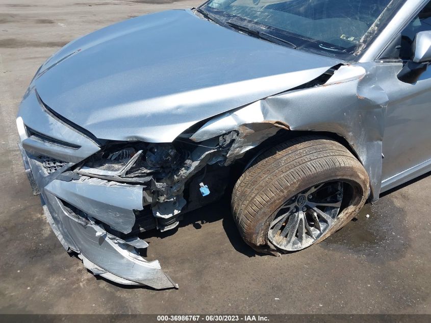 2018 TOYOTA CAMRY SE - JTNB11HK4J3040059