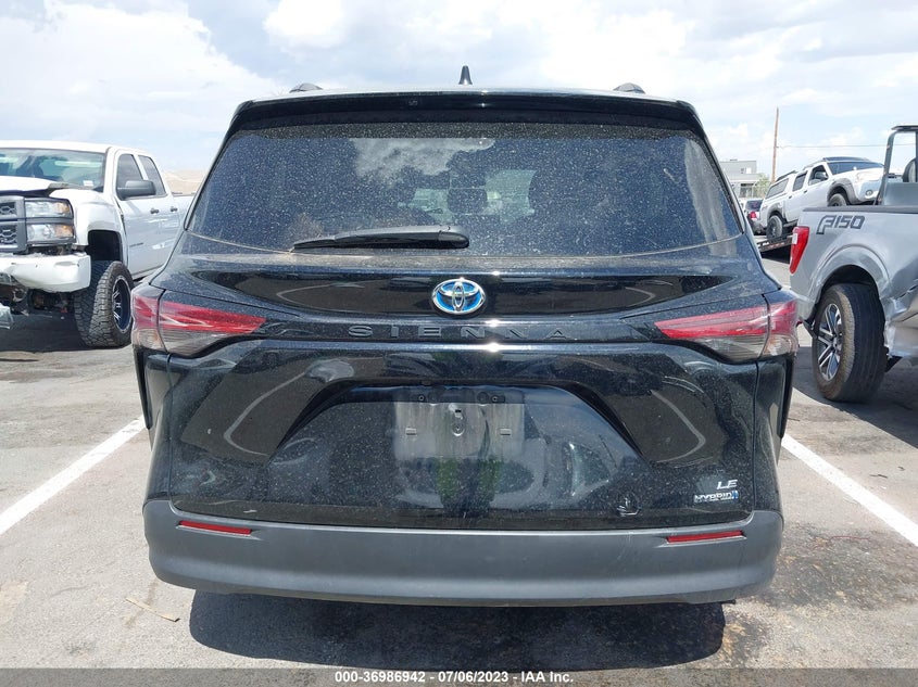 VIN 5TDKRKEC5MS037545 2021 TOYOTA SIENNA LE