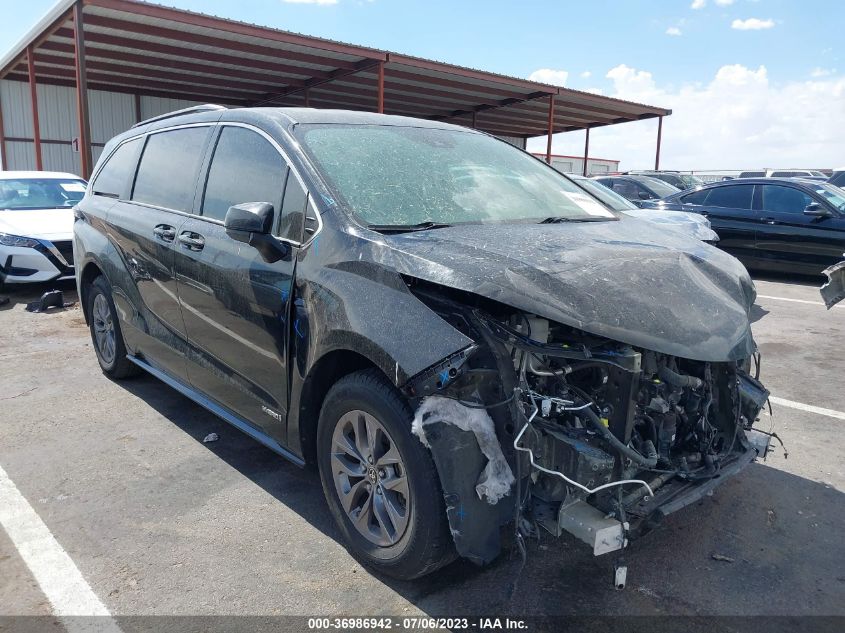 2021 TOYOTA SIENNA LE - 5TDKRKEC5MS037545
