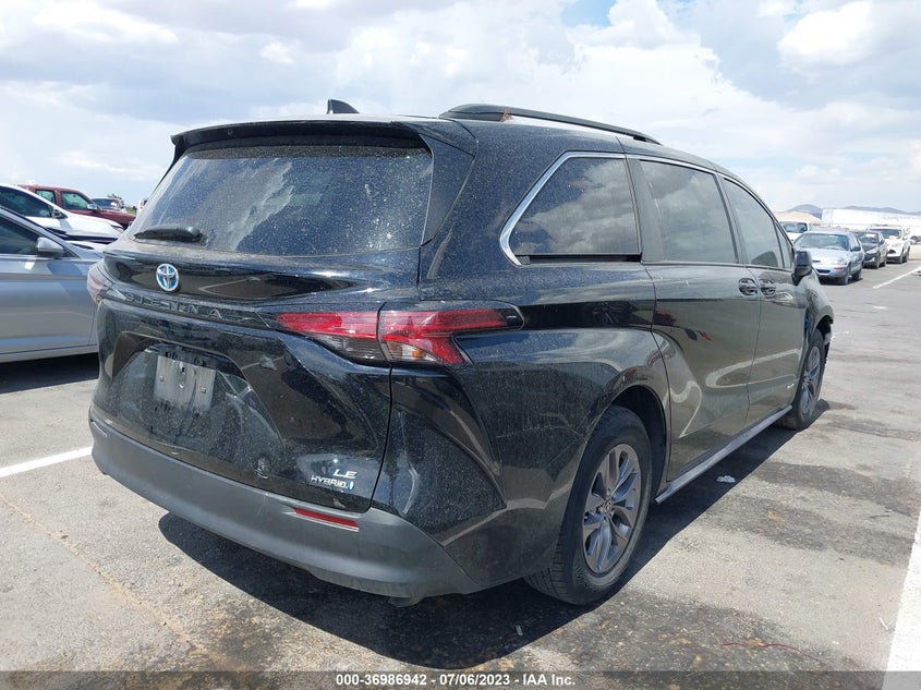 VIN 5TDKRKEC5MS037545 2021 TOYOTA SIENNA LE
