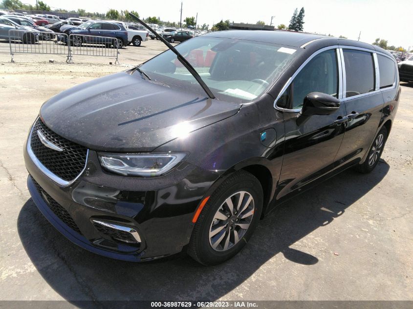 2023 CHRYSLER PACIFICA HYBRID TOURING L - 2C4RC1L7XPR580001