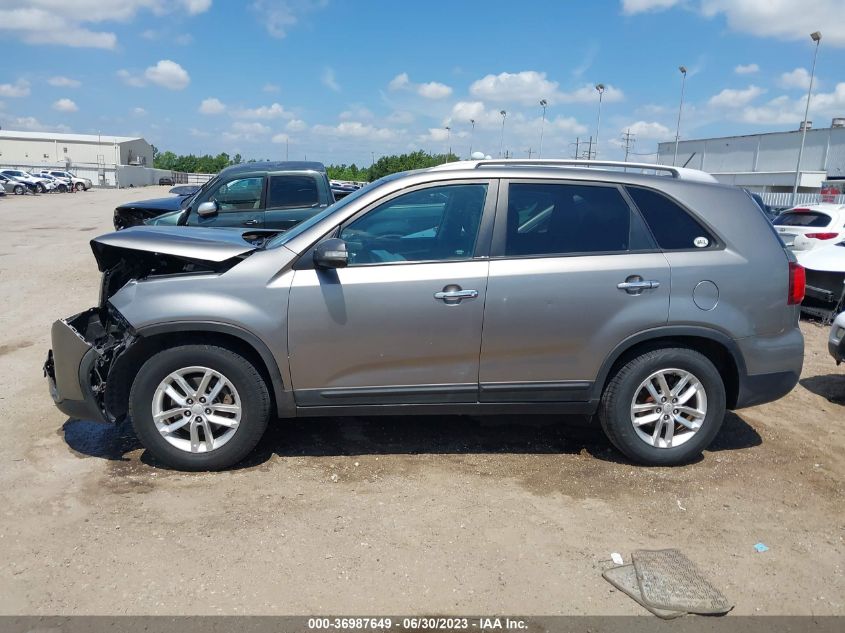 2014 KIA SORENTO LX - 5XYKT3A64EG433570