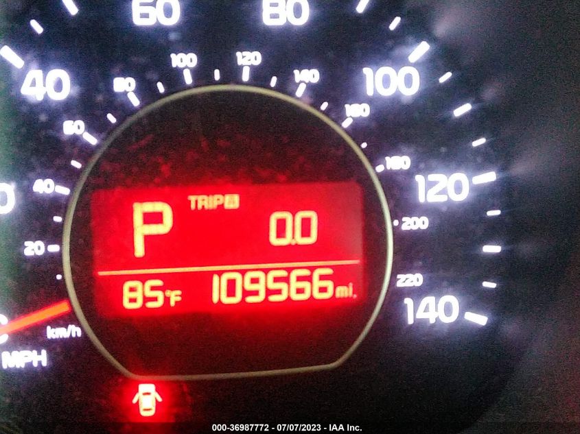 2016 KIA SOUL + - KNDJP3A50G7845203