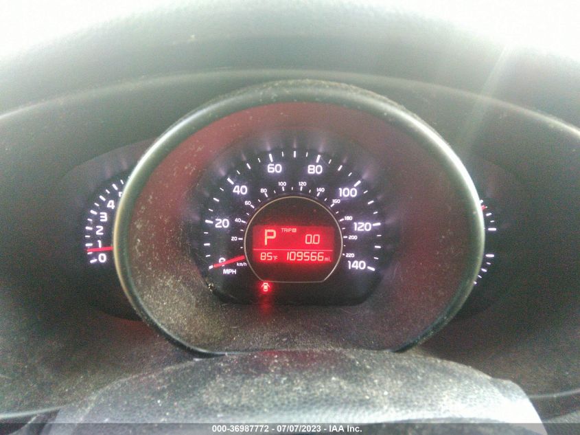 2016 KIA SOUL + - KNDJP3A50G7845203