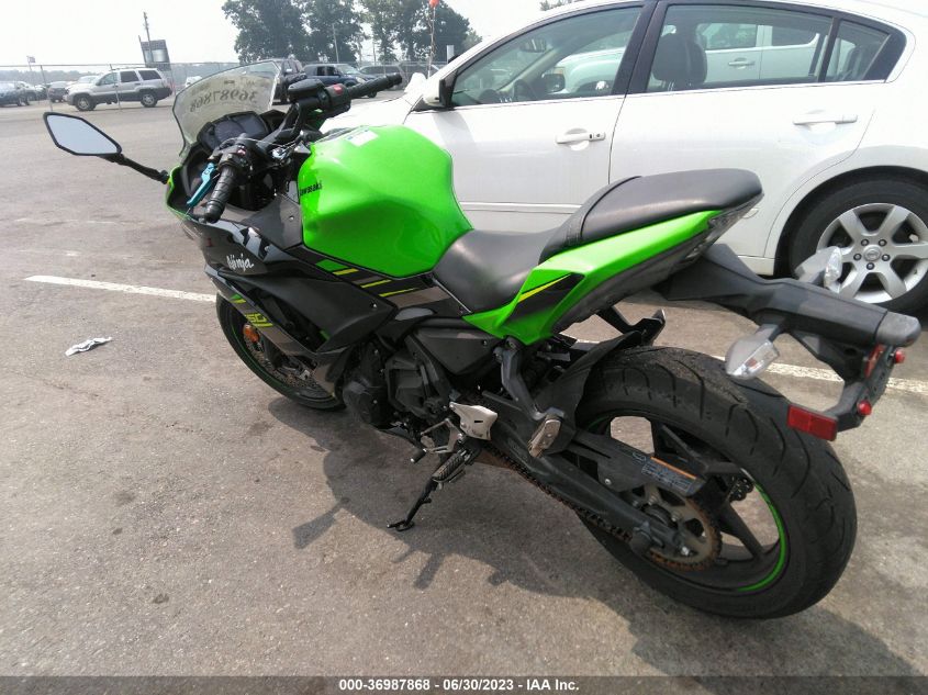 2018 KAWASAKI EX650 F - JKAEXEK11JDA12654