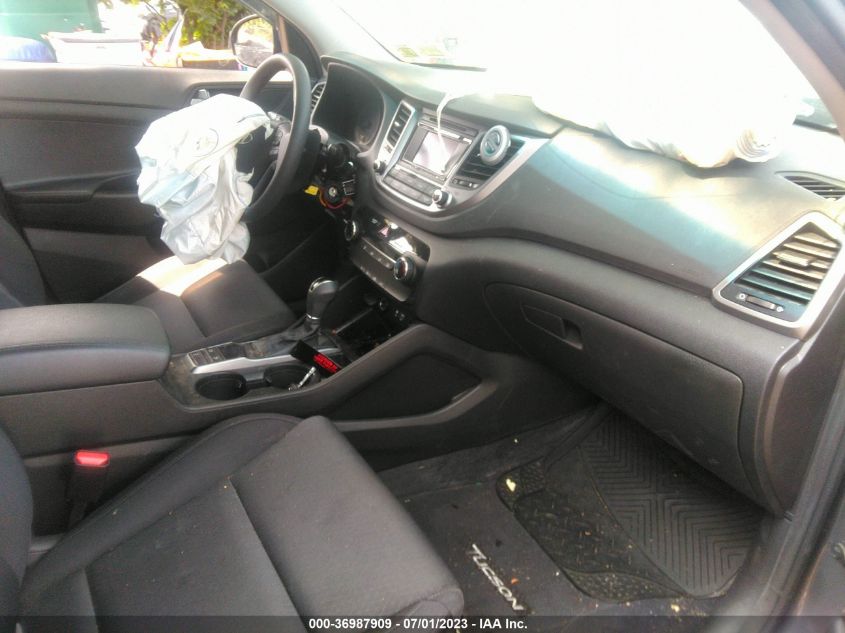 2017 HYUNDAI TUCSON SE - KM8J3CA41HU574220