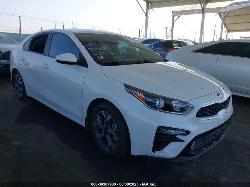 VIN 3KPF24AD1ME303119 2021 KIA FORTE LXS