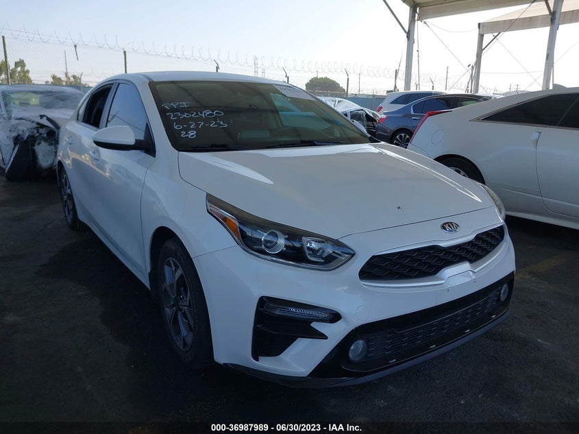 VIN 3KPF24AD1ME303119 2021 KIA FORTE LXS