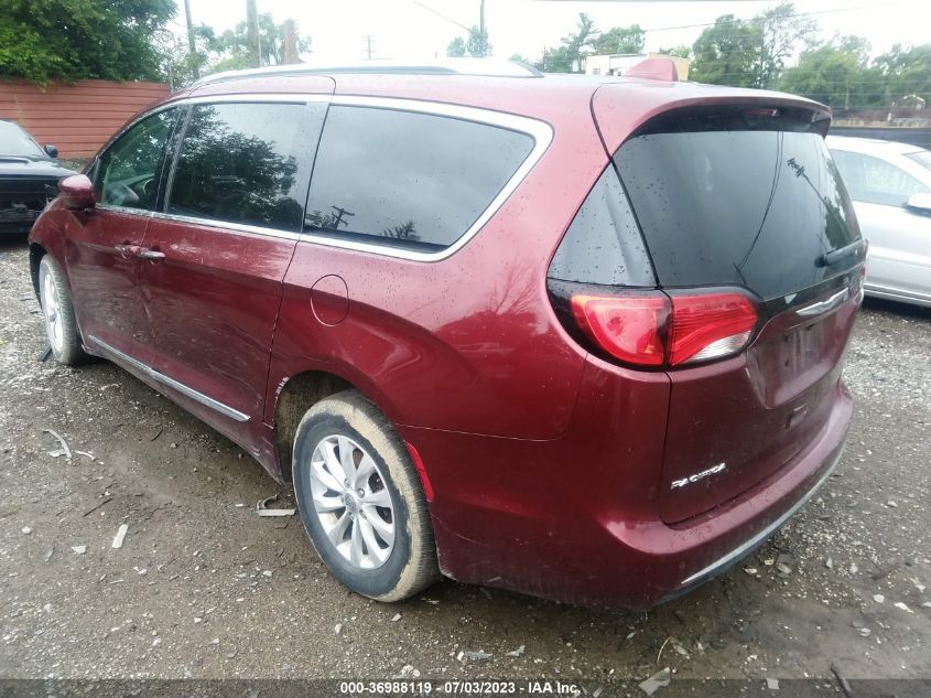 2C4RC1BG2KR537590 2019 CHRYSLER PACIFICA, photo no. 3