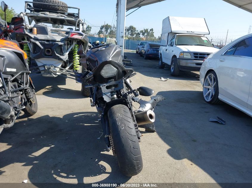 2014 YAMAHA YZFR6 C JYARJ16Y7EA008603