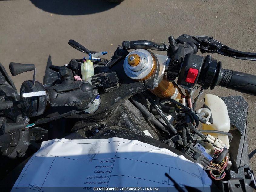 2014 YAMAHA YZFR6 C JYARJ16Y7EA008603