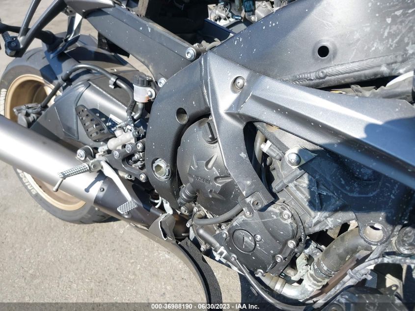 2014 YAMAHA YZFR6 C JYARJ16Y7EA008603