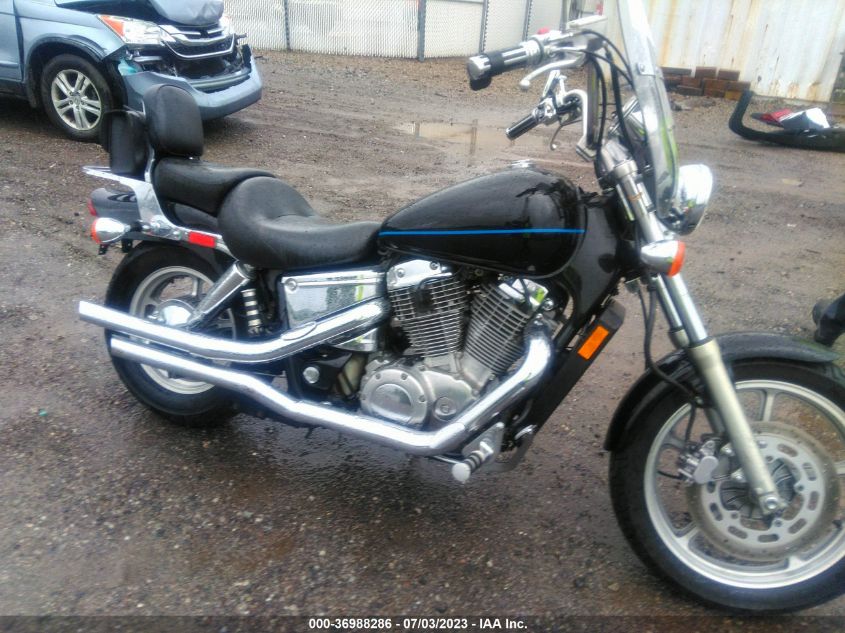 2002 HONDA VT1100 C 1HFSC18002A604323