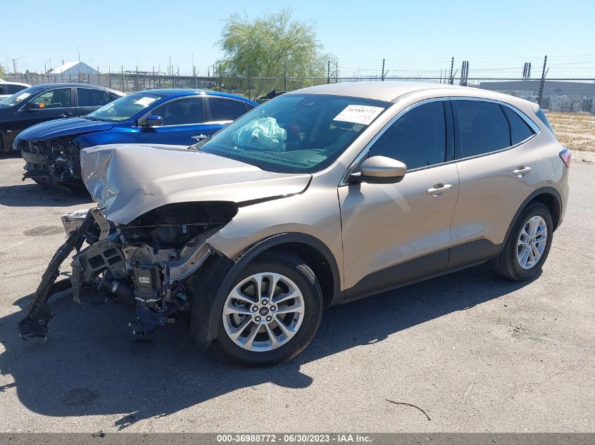 2020 FORD ESCAPE SE - 1FMCU0G67LUB49395