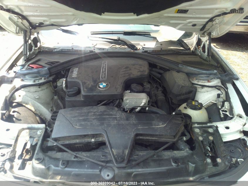 2017 BMW 320I XDRIVE WBA8E5G32HNU44042