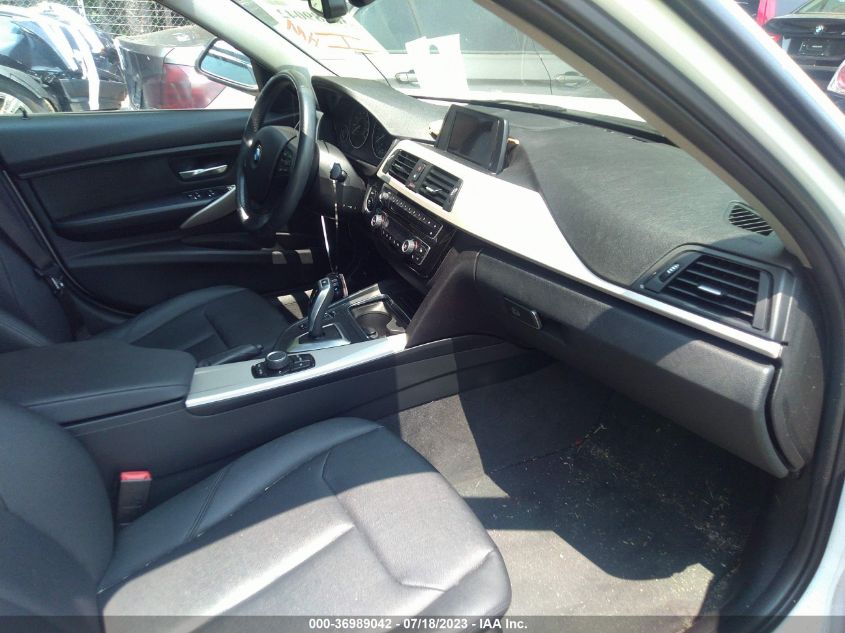 2017 BMW 320I XDRIVE WBA8E5G32HNU44042