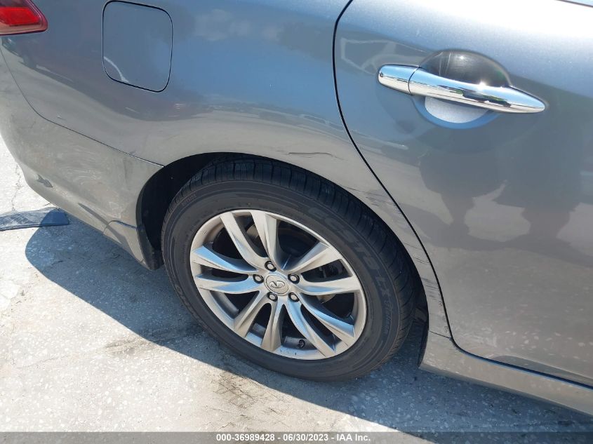 2015 INFINITI Q70 JN1BY1AP1FM541873