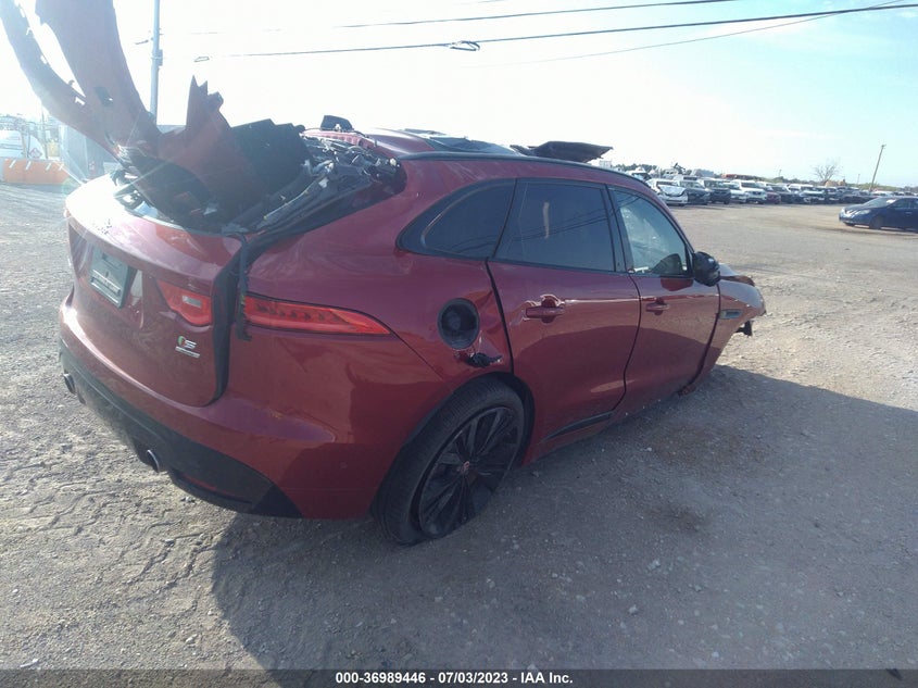 VIN SADCM2FV3JA271828 2018 JAGUAR F-PACE S
