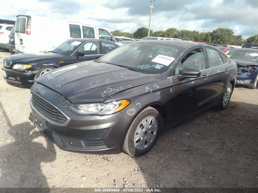 3FA6P0G73LR126243 Ford Fusion S 2