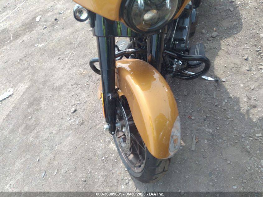 2023 HARLEY-DAVIDSON FLHXST - 1HD1ABL15PB620387