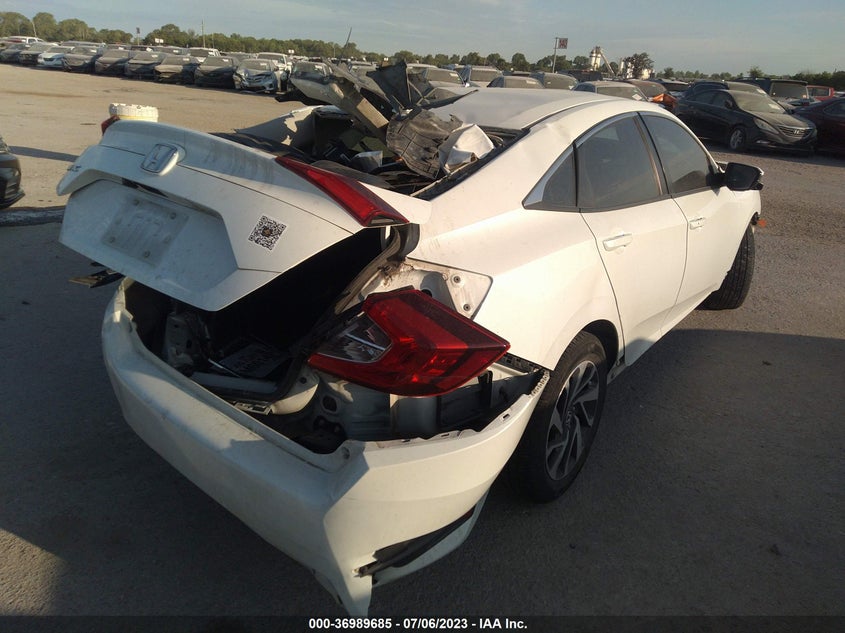 VIN 19XFC2F72JE008854 2018 HONDA CIVIC SEDAN EX