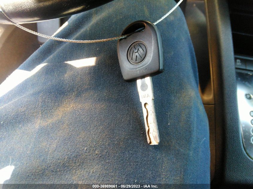 2014 VOLKSWAGEN EOS KOMFORT - WVWBW8AHXEV004609