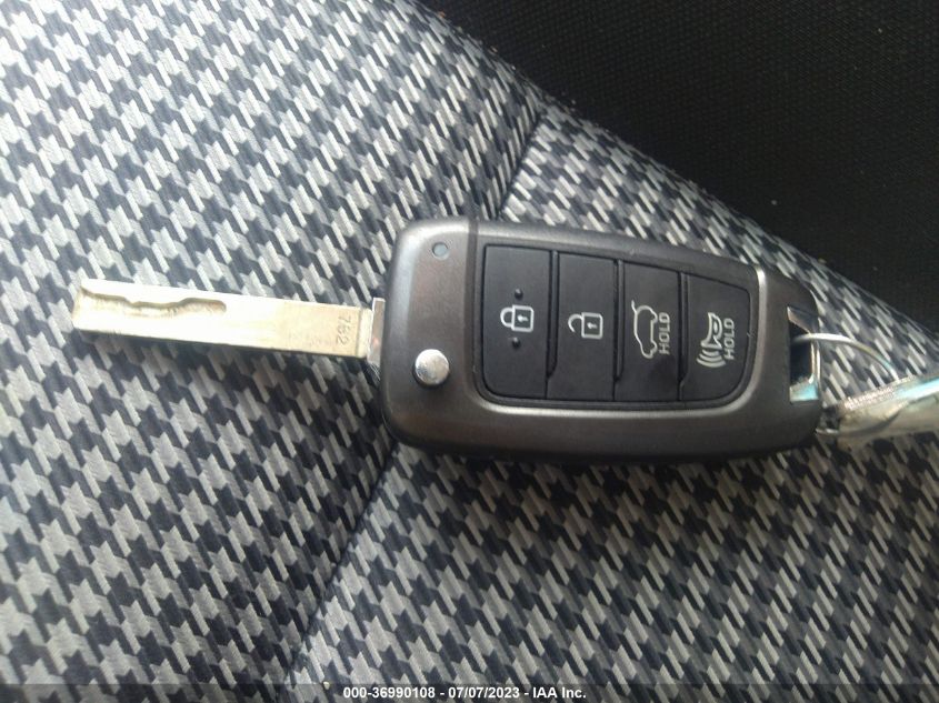 2020 HYUNDAI KONA SE - KM8K1CAA6LU449402