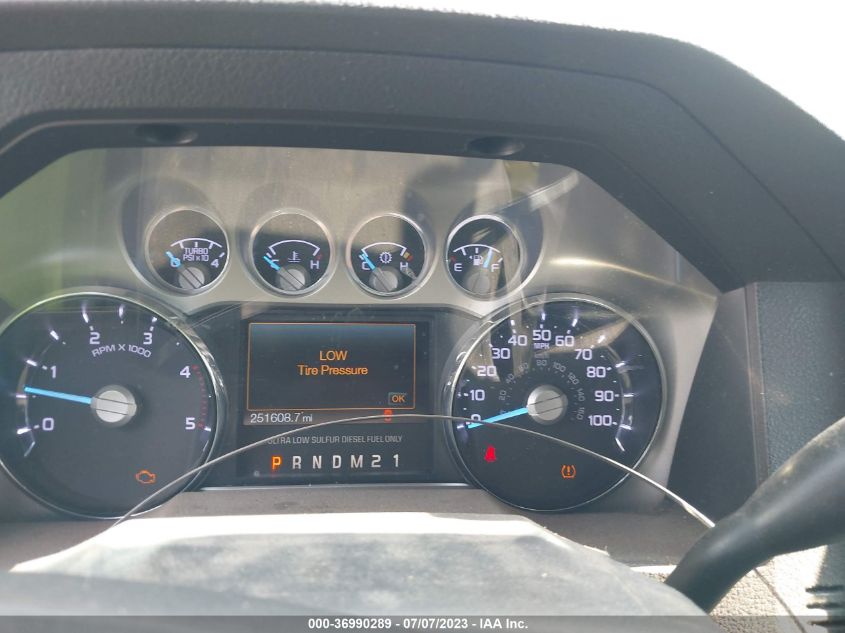 2015 FORD SUPER DUTY F-250 SRW LARIAT/PLATINUM - 1FT7W2BT5FEA95246