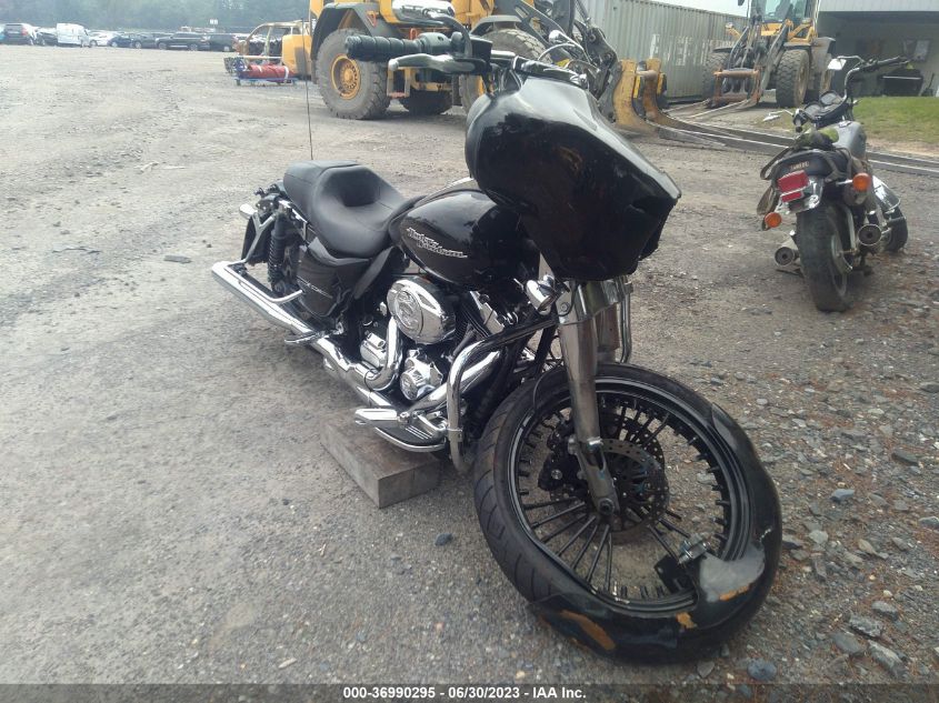 2012 HARLEY-DAVIDSON FLHX STREET GLIDE - 1HD1KBM13CB628204