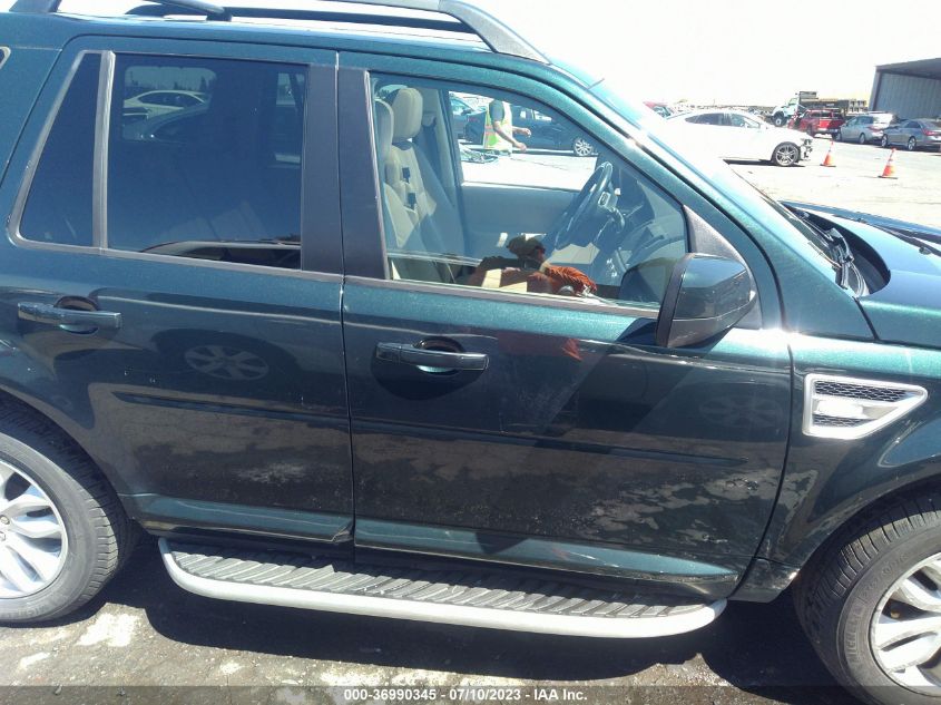 2014 LAND ROVER LR2 SALFR2BG7EH410043