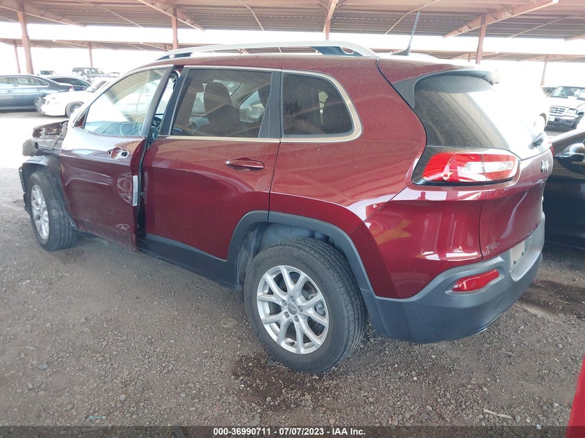 VIN 1C4PJLLB8JD611592 2018 JEEP CHEROKEE LATITUDE PLUS