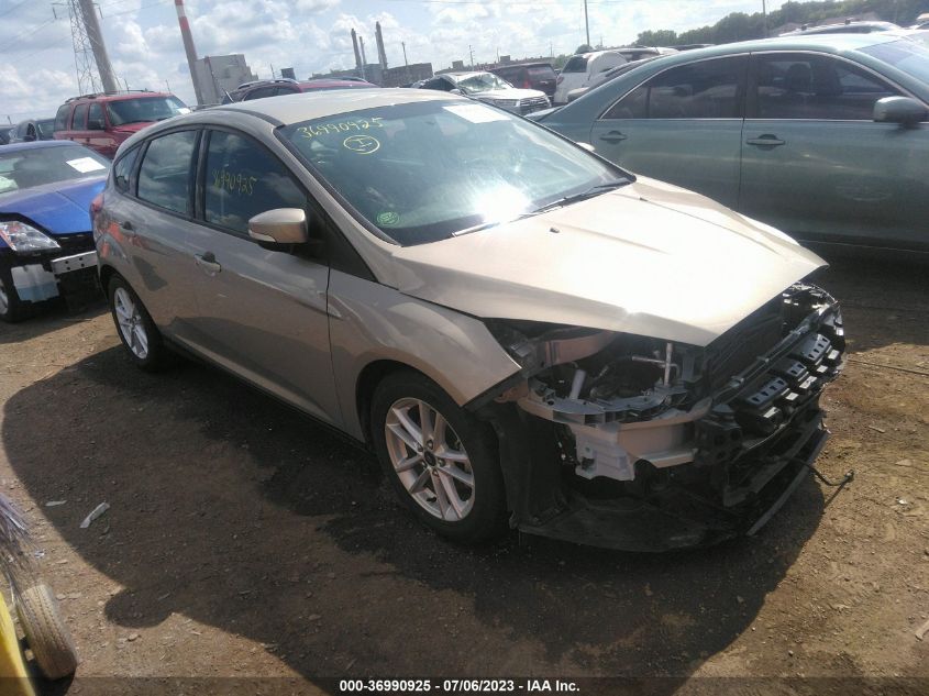 2015 FORD FOCUS SE - 1FADP3K26FL254273