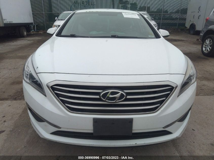 2015 HYUNDAI SONATA 2.4L SE - 5NPE24AFXFH188029