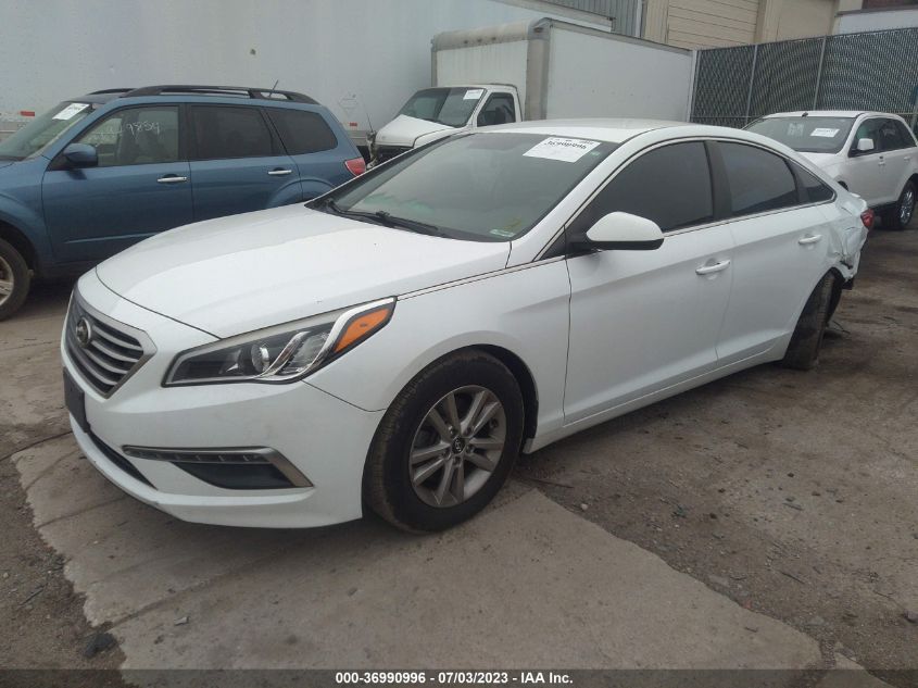 2015 HYUNDAI SONATA 2.4L SE - 5NPE24AFXFH188029