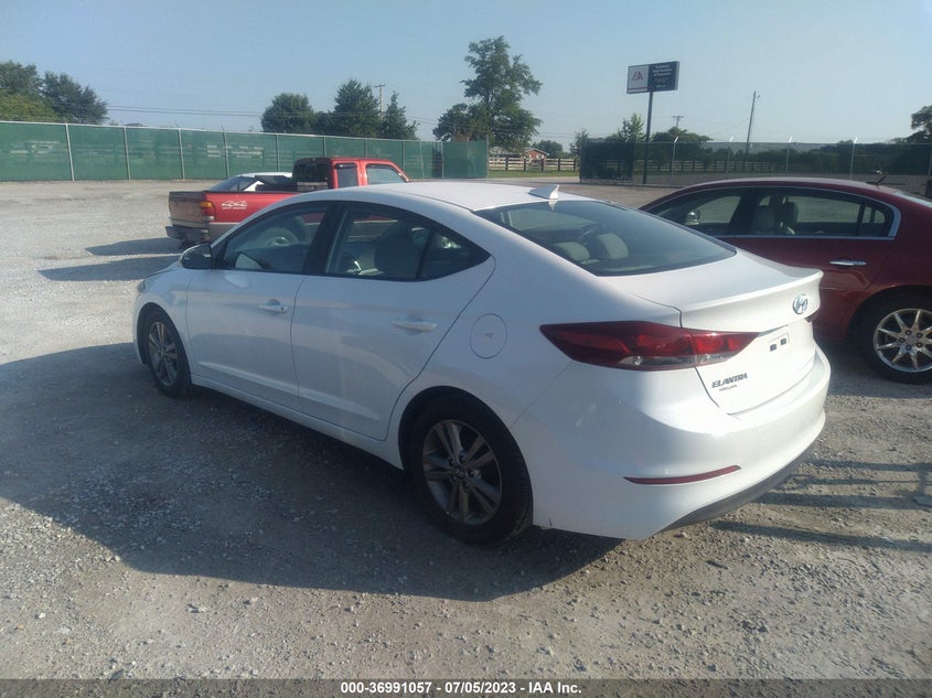 VIN 5NPD84LF3HH106698 2017 HYUNDAI ELANTRA SE
