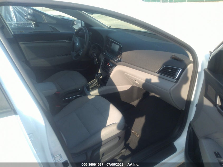 VIN 5NPD84LF3HH106698 2017 HYUNDAI ELANTRA SE