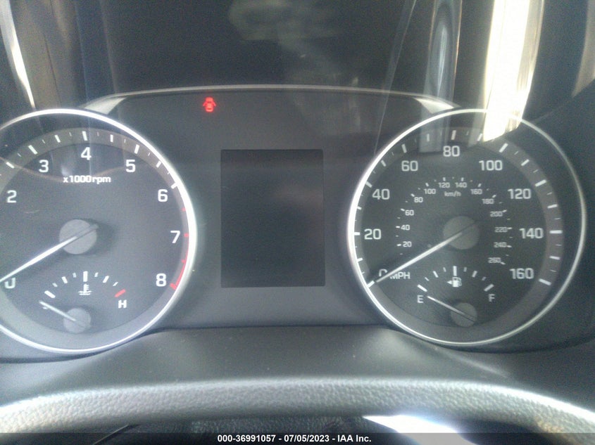 VIN 5NPD84LF3HH106698 2017 HYUNDAI ELANTRA SE