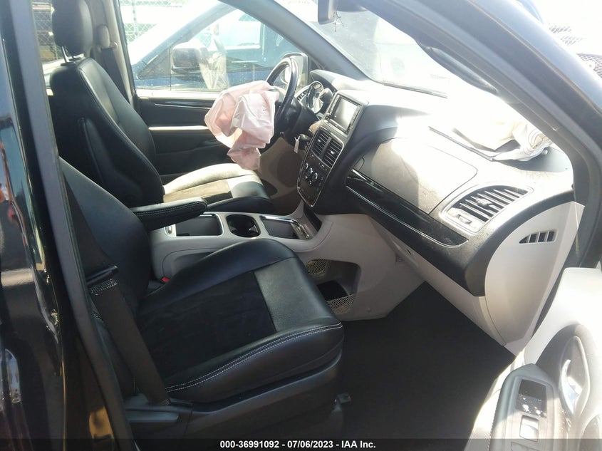 VIN 2C4RDGCG4LR194183 2020 DODGE GRAND CARAVAN SXT