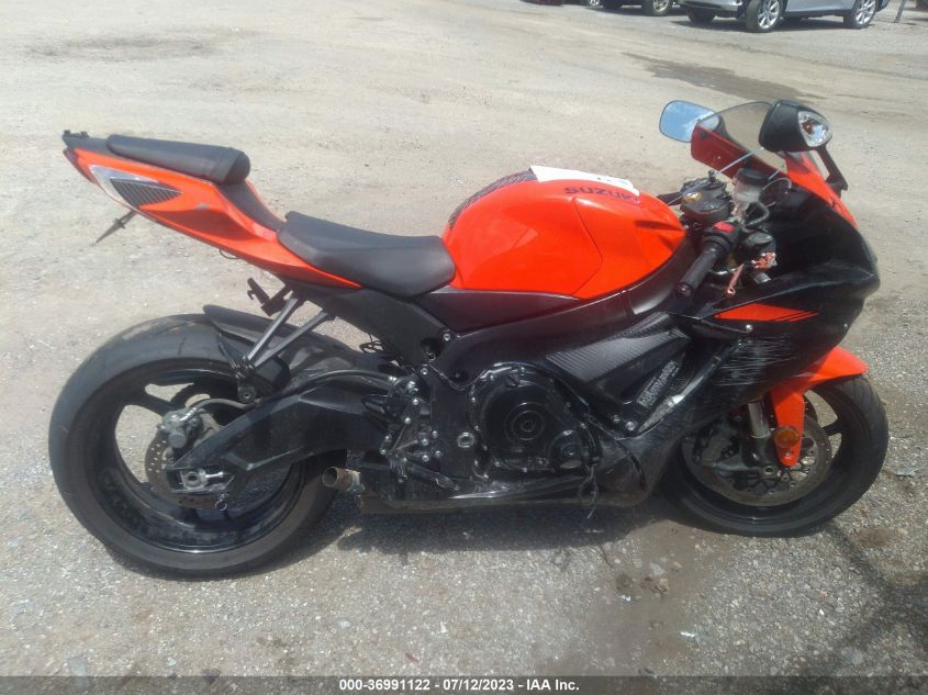 2022 SUZUKI GSX-R750 - JS1GR7MA7N7101058