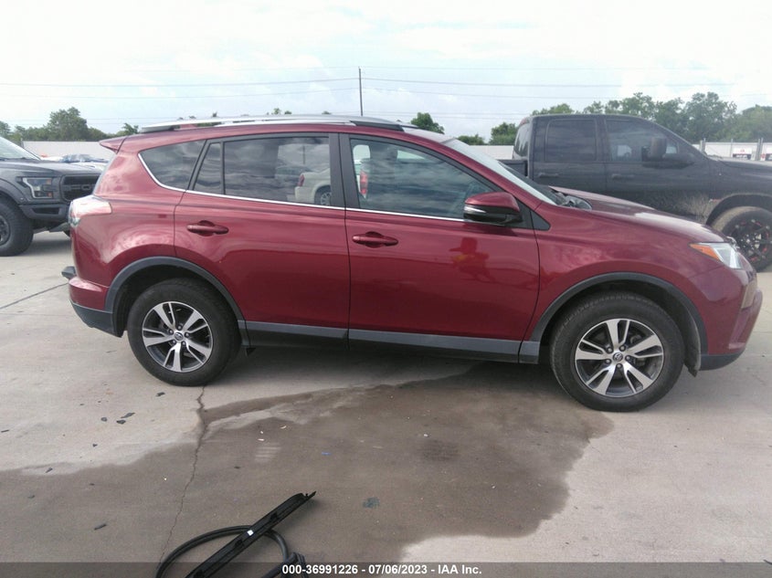 VIN 2T3WFREV1JW504796 2018 TOYOTA RAV4 ADVENTURE/XLE