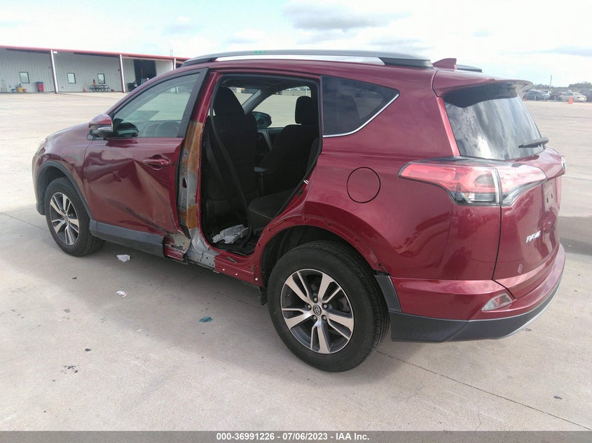 VIN 2T3WFREV1JW504796 2018 TOYOTA RAV4 ADVENTURE/XLE