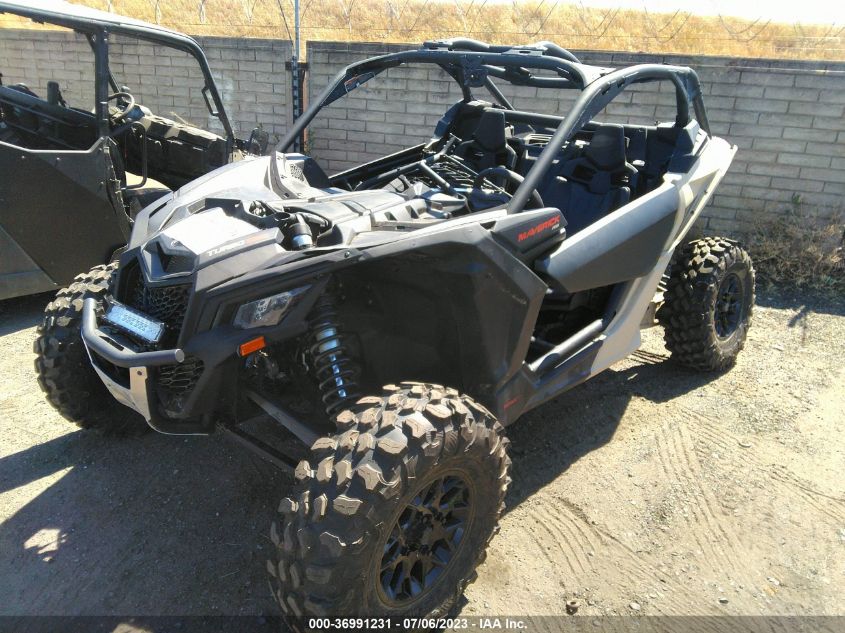 2022 CAN-AM MAVERICK X3 RS TURBO RR - 3JBVJAV2XNE000110