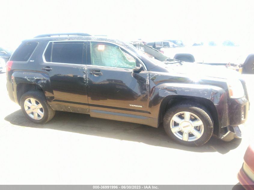 2013 GMC TERRAIN SLT - 2GKFLUE30D6368806