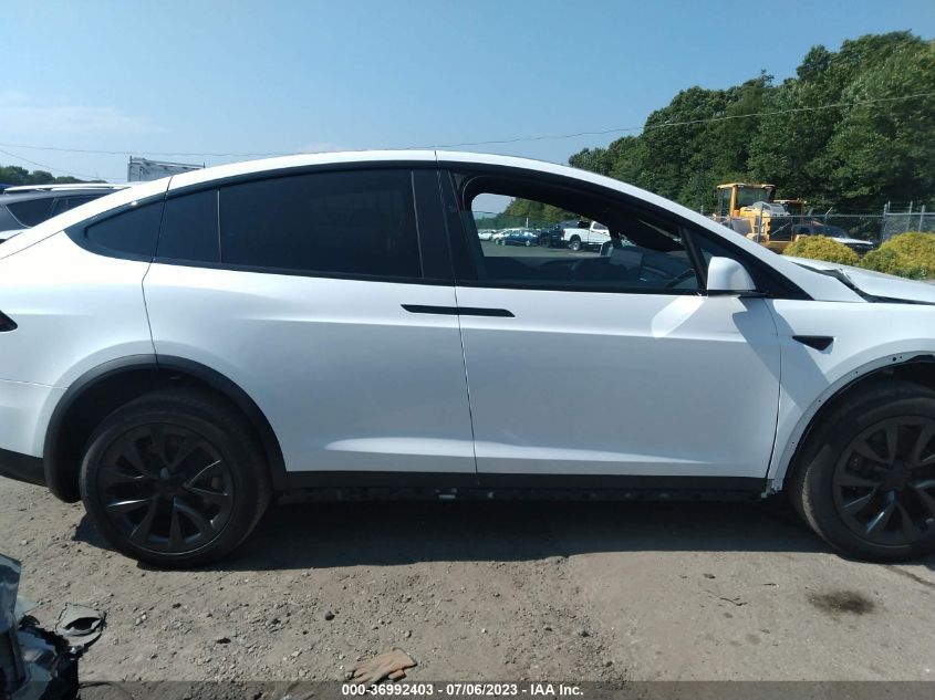 2022 TESLA MODEL X PLAID - 7SAXCBE60NF346009