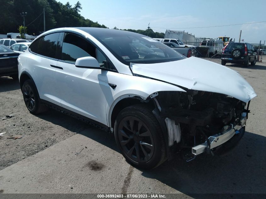 2022 TESLA MODEL X PLAID - 7SAXCBE60NF346009